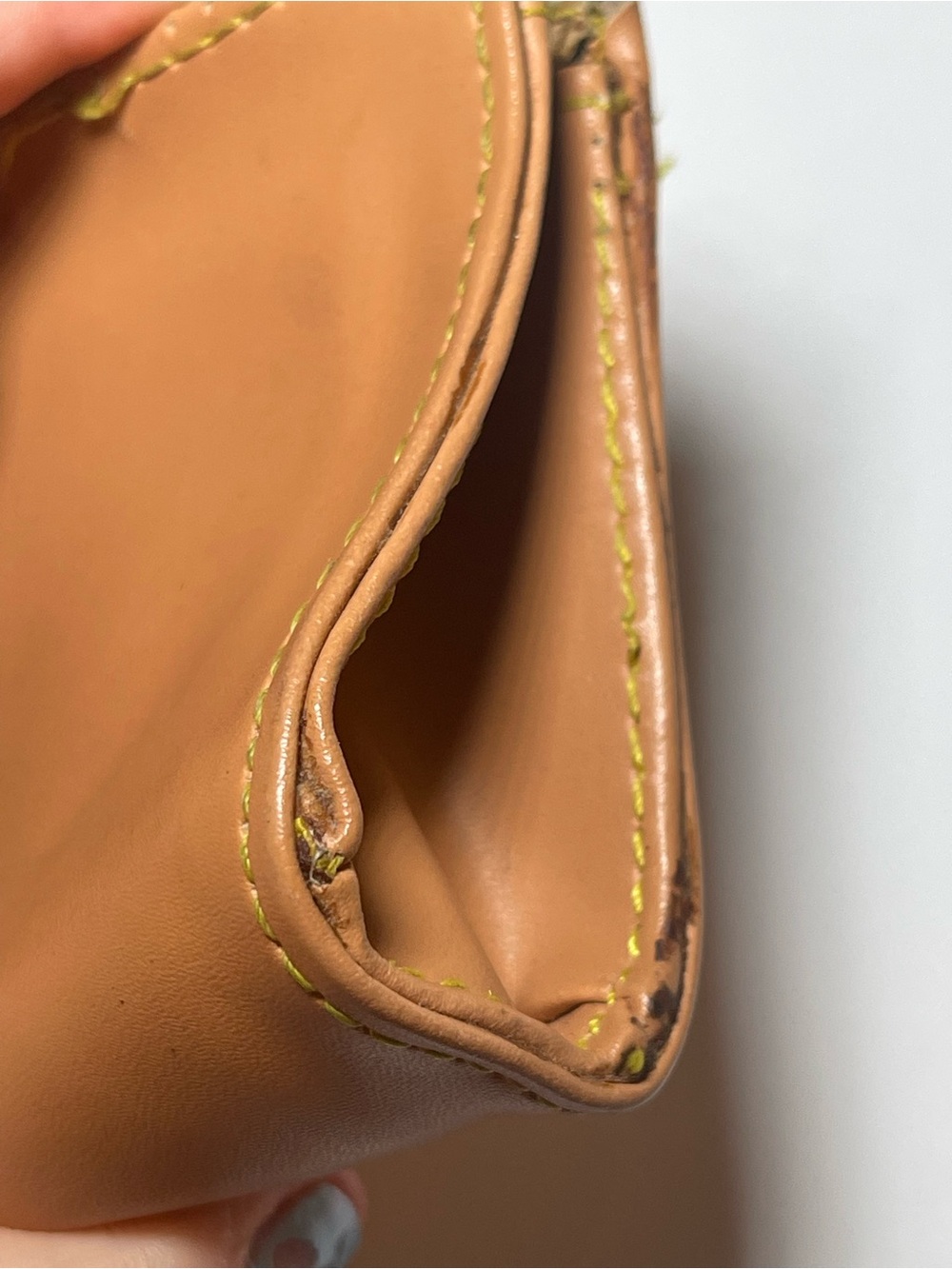 Louis Vuitton Peach Leather Zip Coin Pouch has damage - Picture 12 of 13